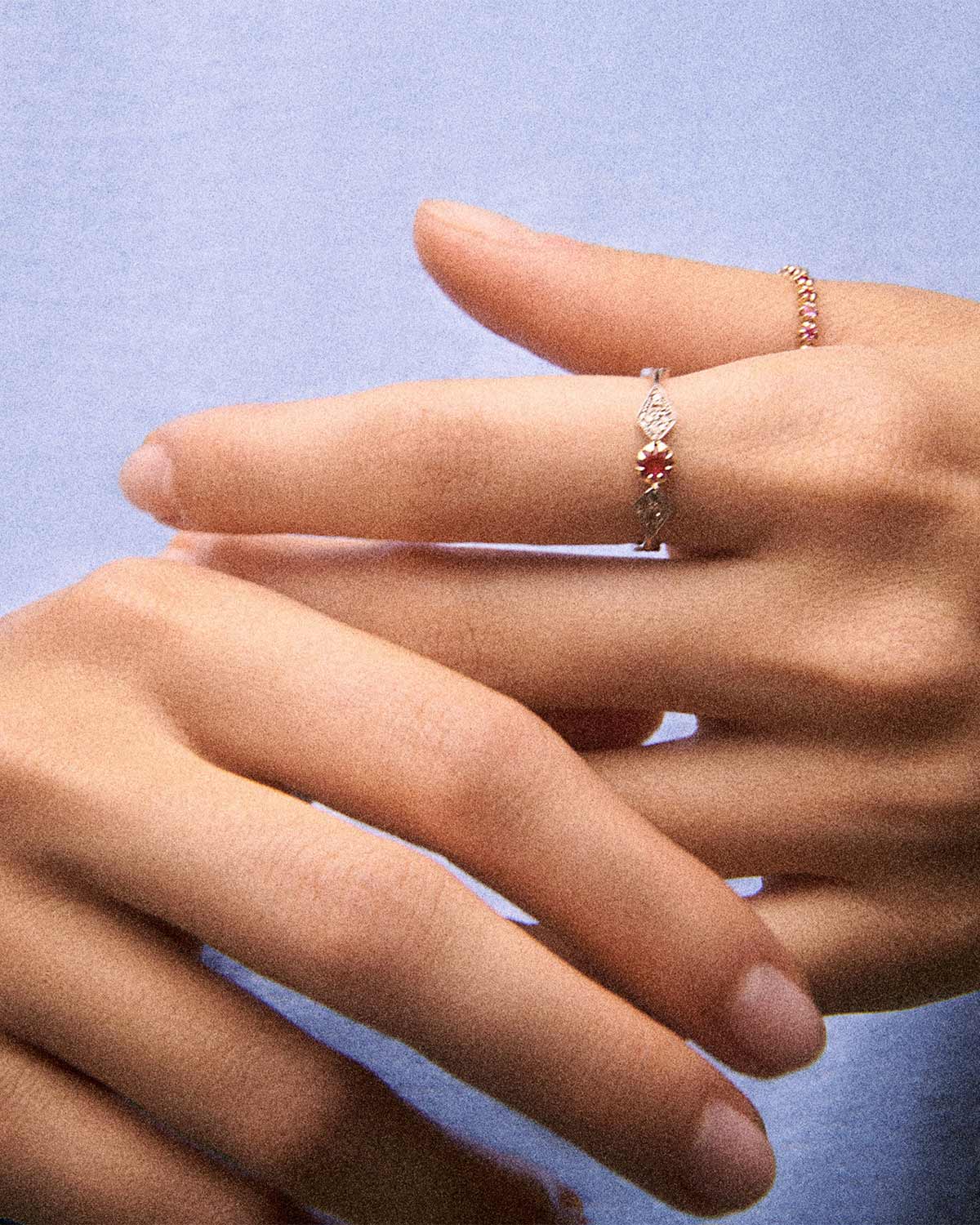 Bague en or et saphir rose Adèle N°1 Pascale Monvoisin. Face.