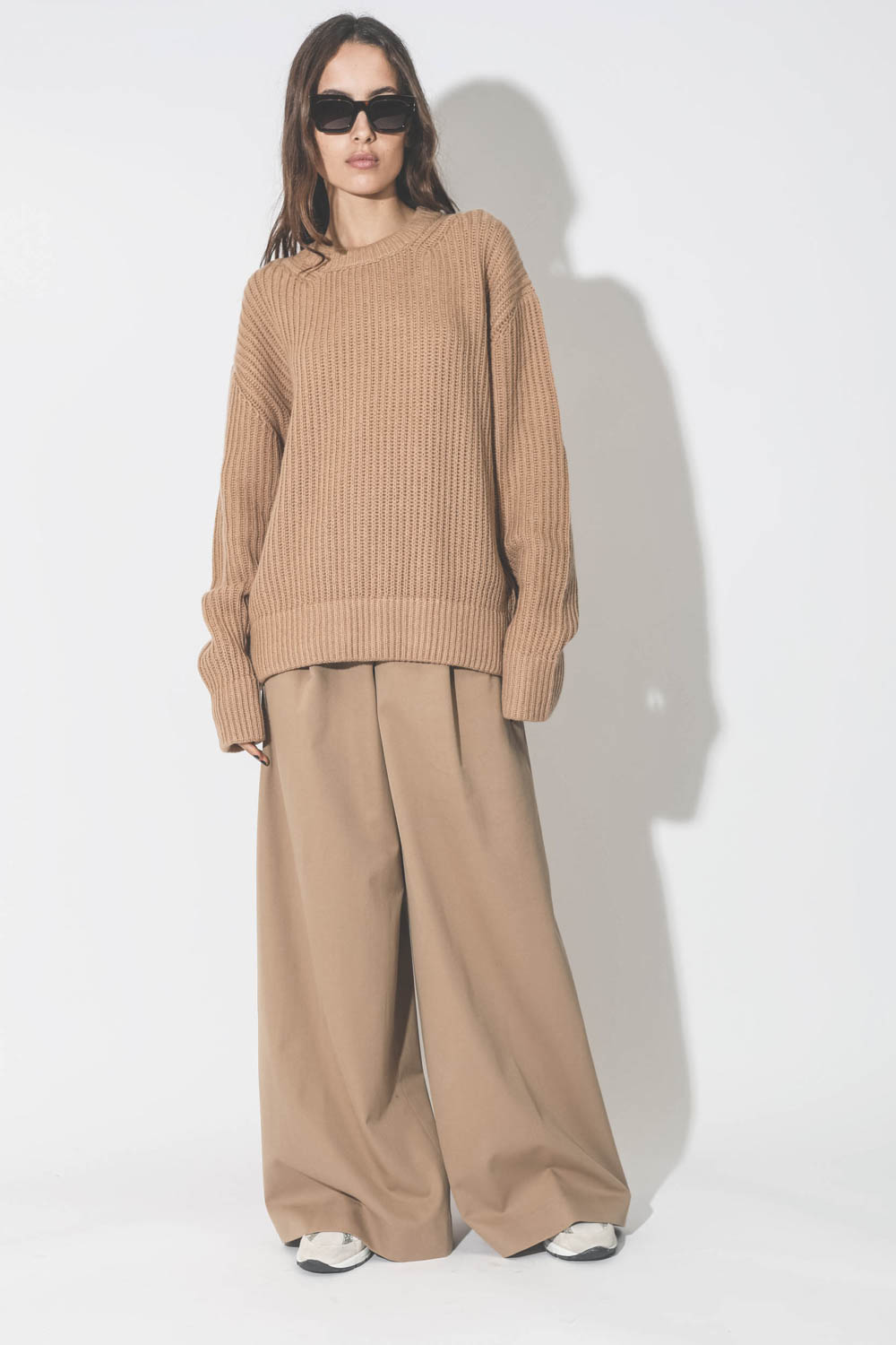 Maison Flaneur Pull Col Rond Cachemire Camel