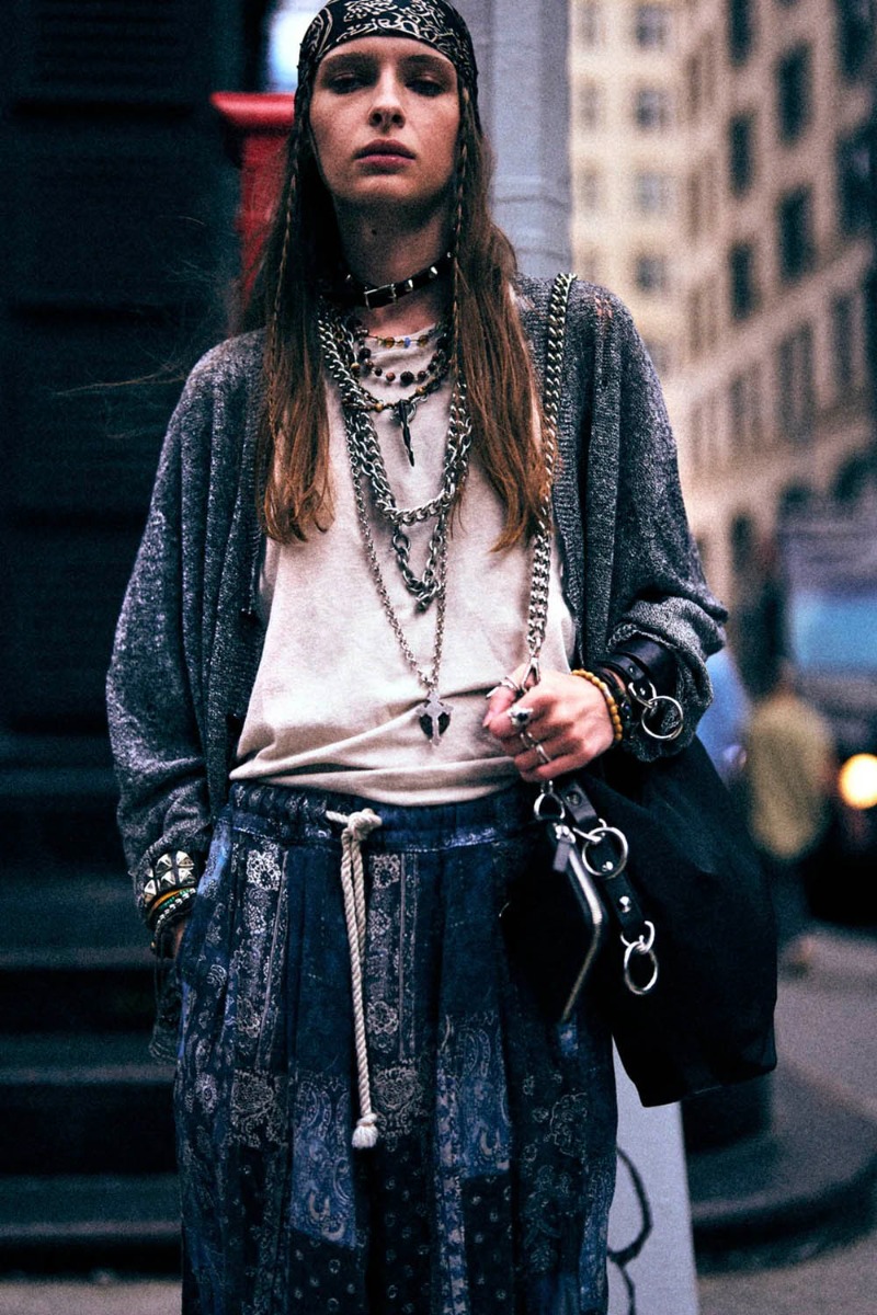 Cardigan Boyfriend R13 en lin d&eacute;maill&eacute; gris chin&eacute;, port&eacute; de face ouvert.