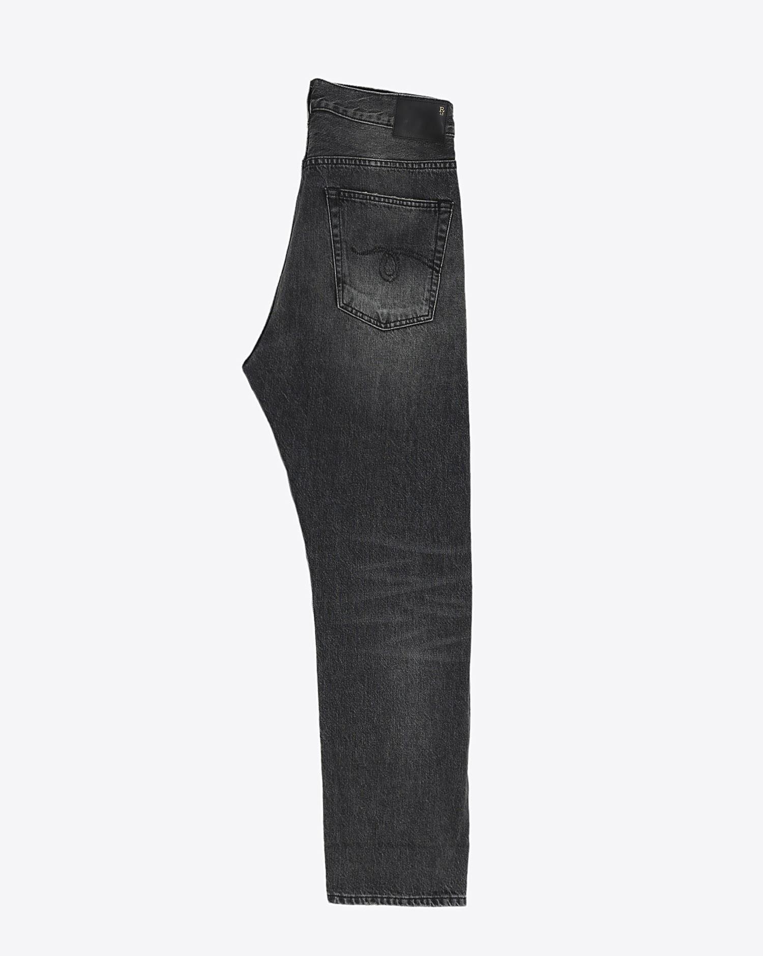 Produit R13 jean Crossover noir délavé Leyton black. Profil.