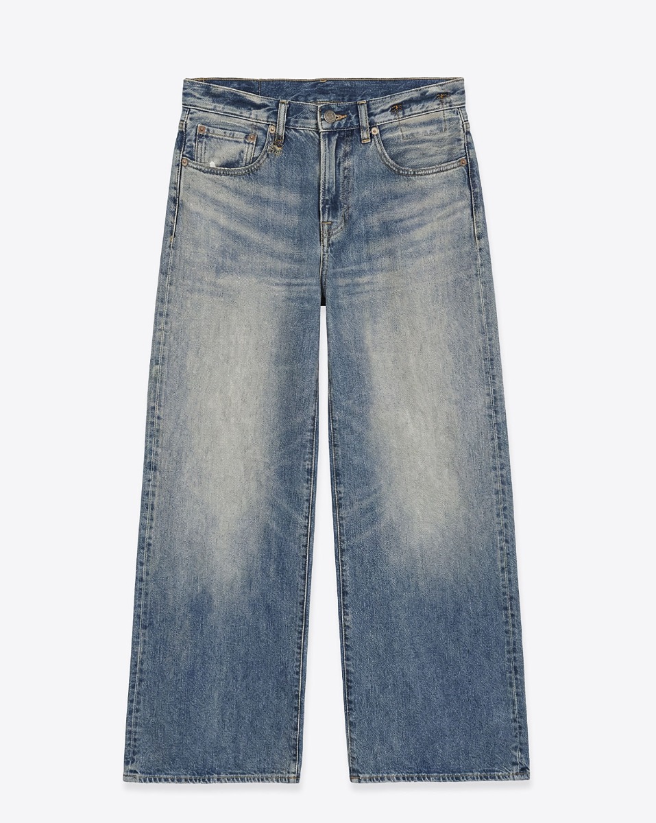 Jean d'Arcy Flare R13 en denim bleu clair d&eacute;lavage &laquo; Rivington blue &raquo;. Vue de face.