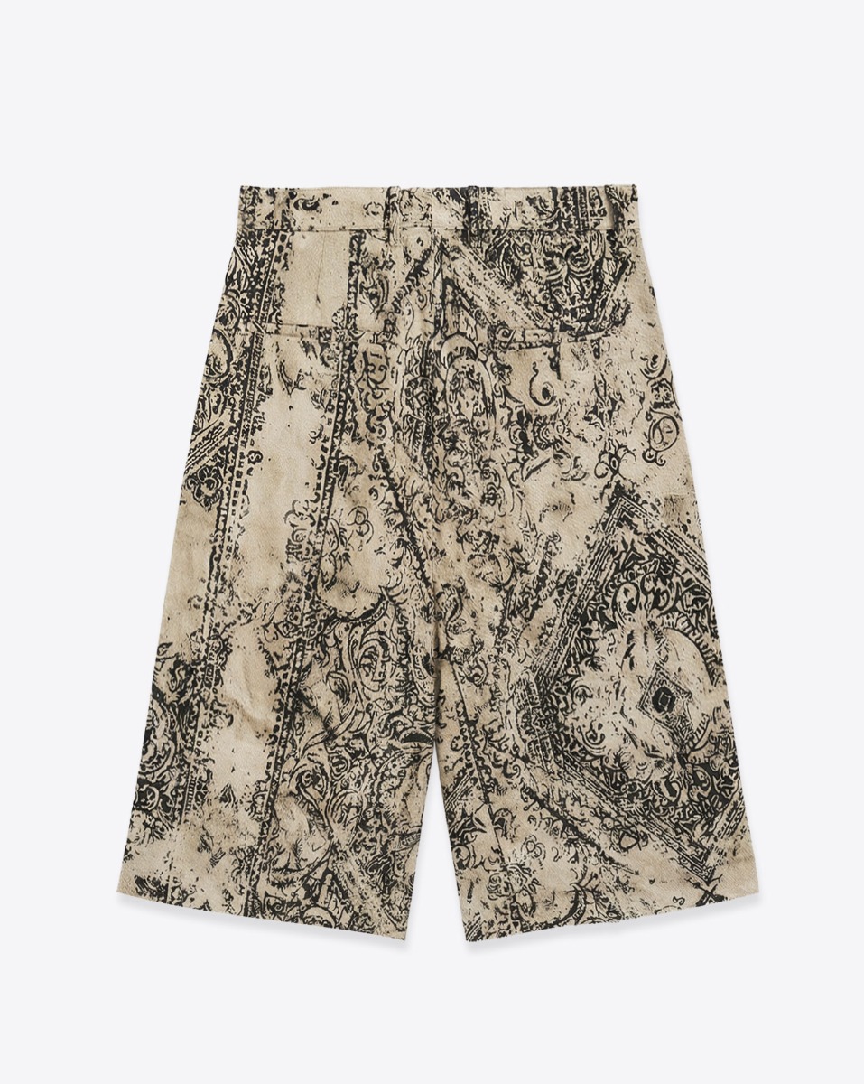 Short long Crossover Oversized R13 en lin imprim&eacute; Bandana beige et noir. Vue de dos.