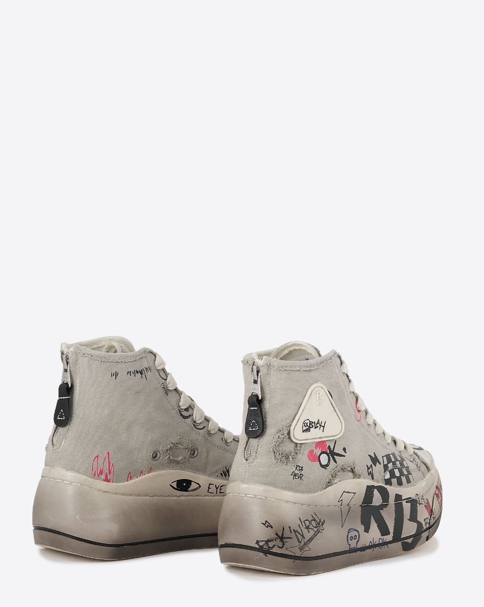 Sneakers compens&eacute;es Kurt R13 en toile grise customis&eacute;es. Vue de dos.