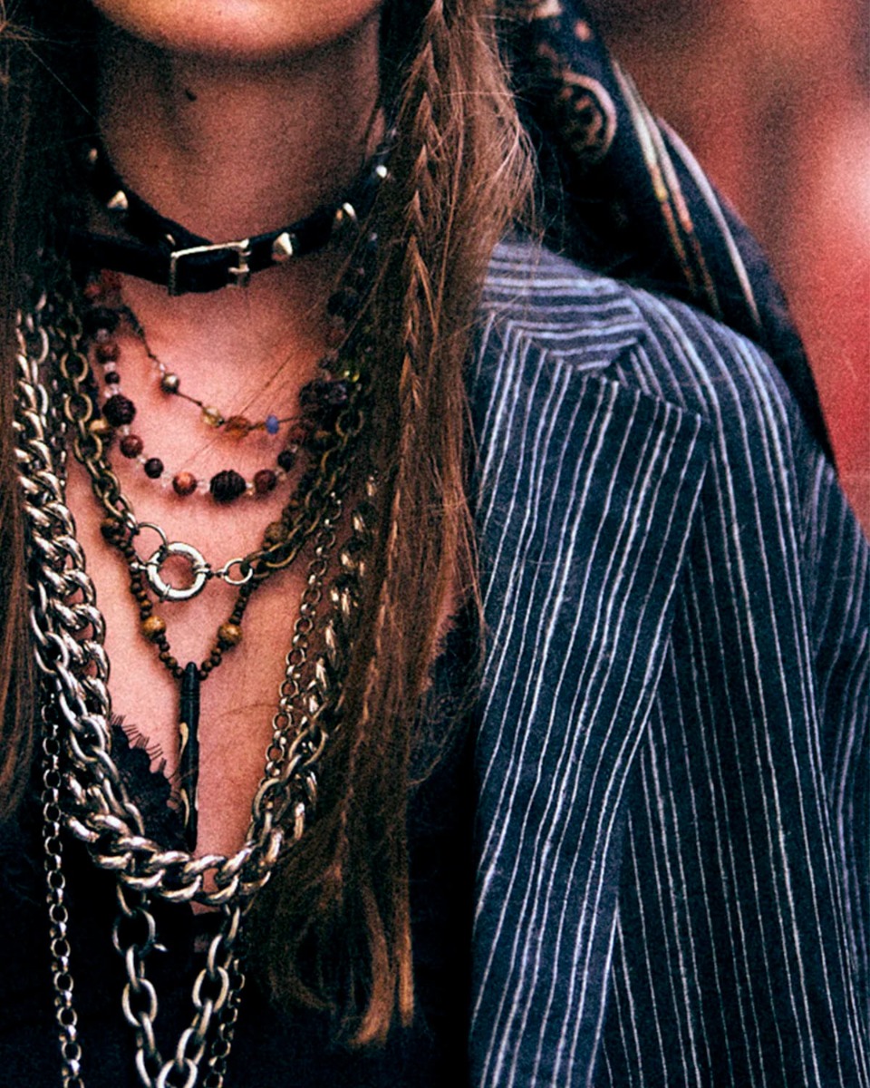 Veste Elongated Oversized Ragged Blazer R13 en lin ray&eacute; gris fonc&eacute;. D&eacute;tail de la rayure.