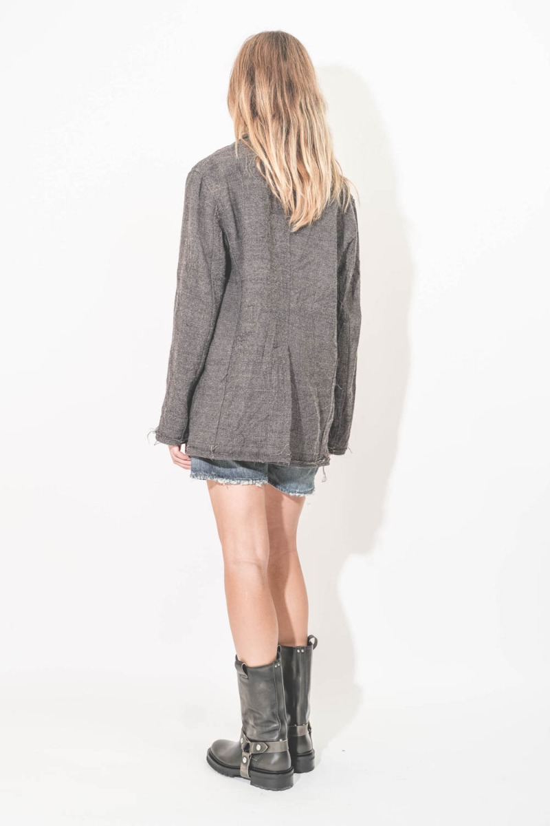 Veste Frayed Edge Ragged Blazer Dark Grey Plaid R13. Portée de dos.