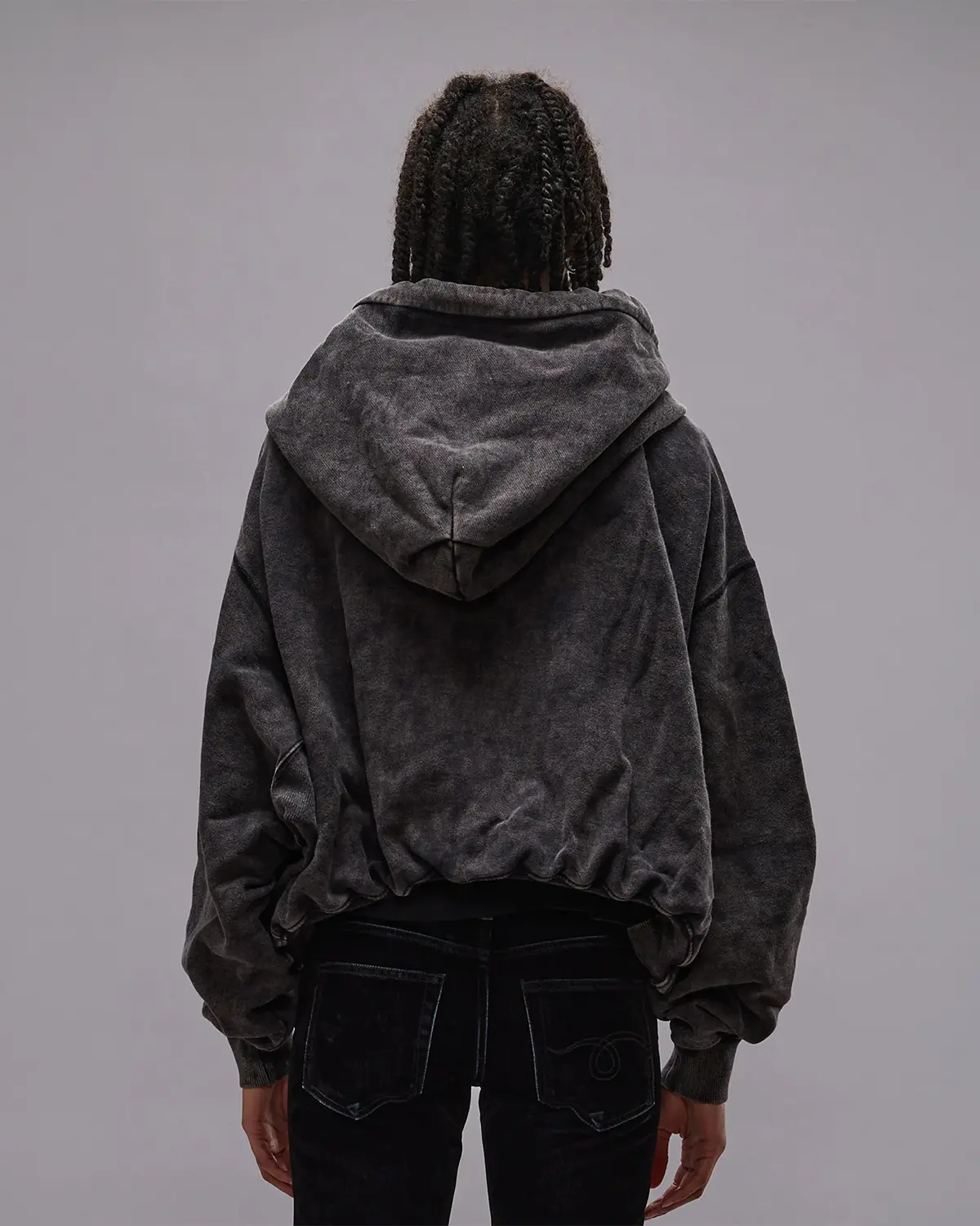 Veste sweat manches longues Balloon R13 en coton noir délavé. Vue dos. 