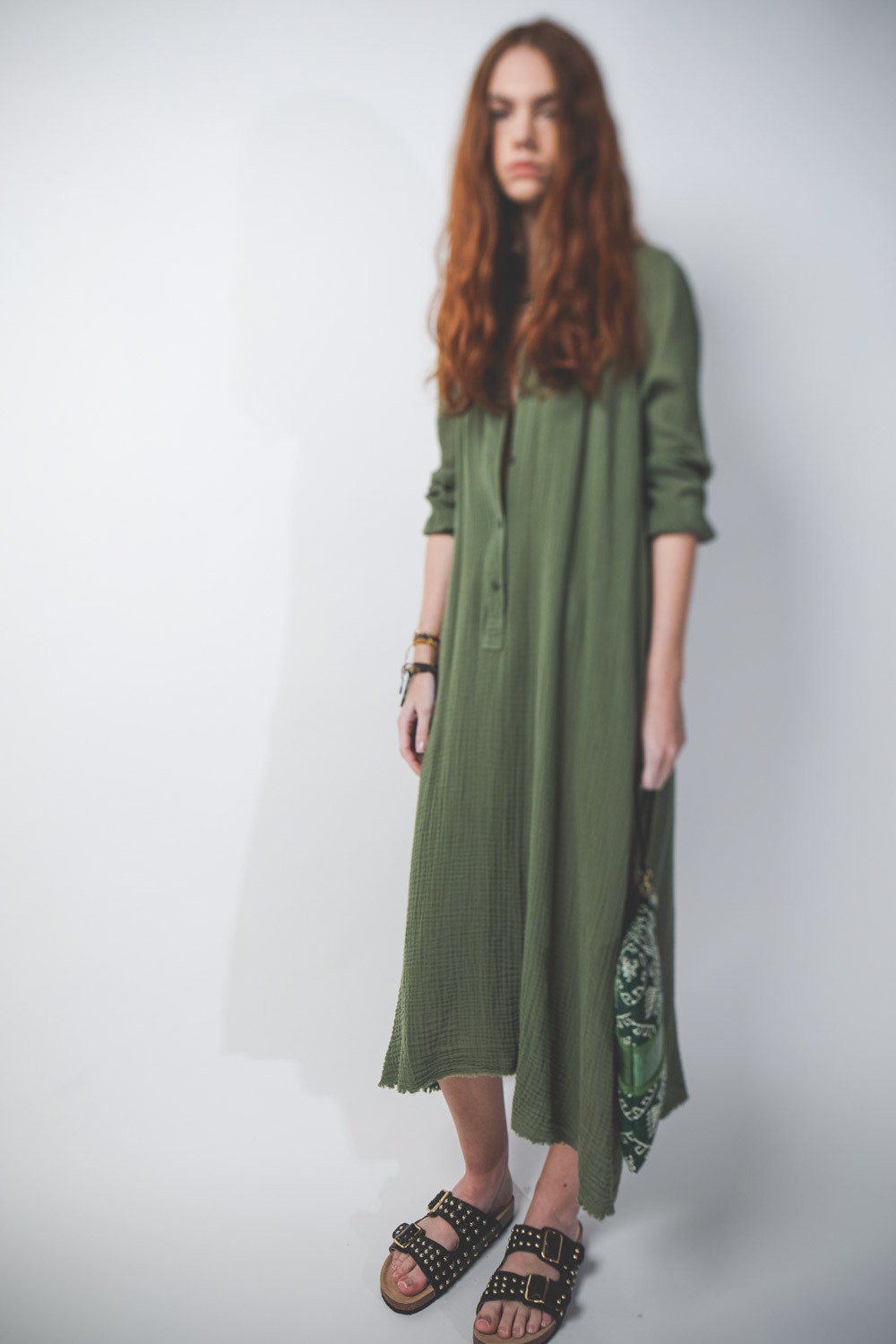 Image du produit Raquel Allegra Serenity Dress - Army   - 2