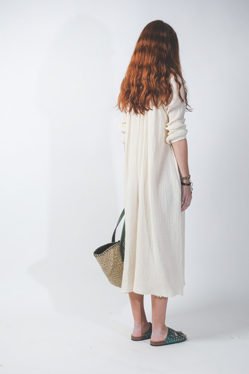 Image du produit Raquel Allegra Serenity Dress - Dirty White  - porté