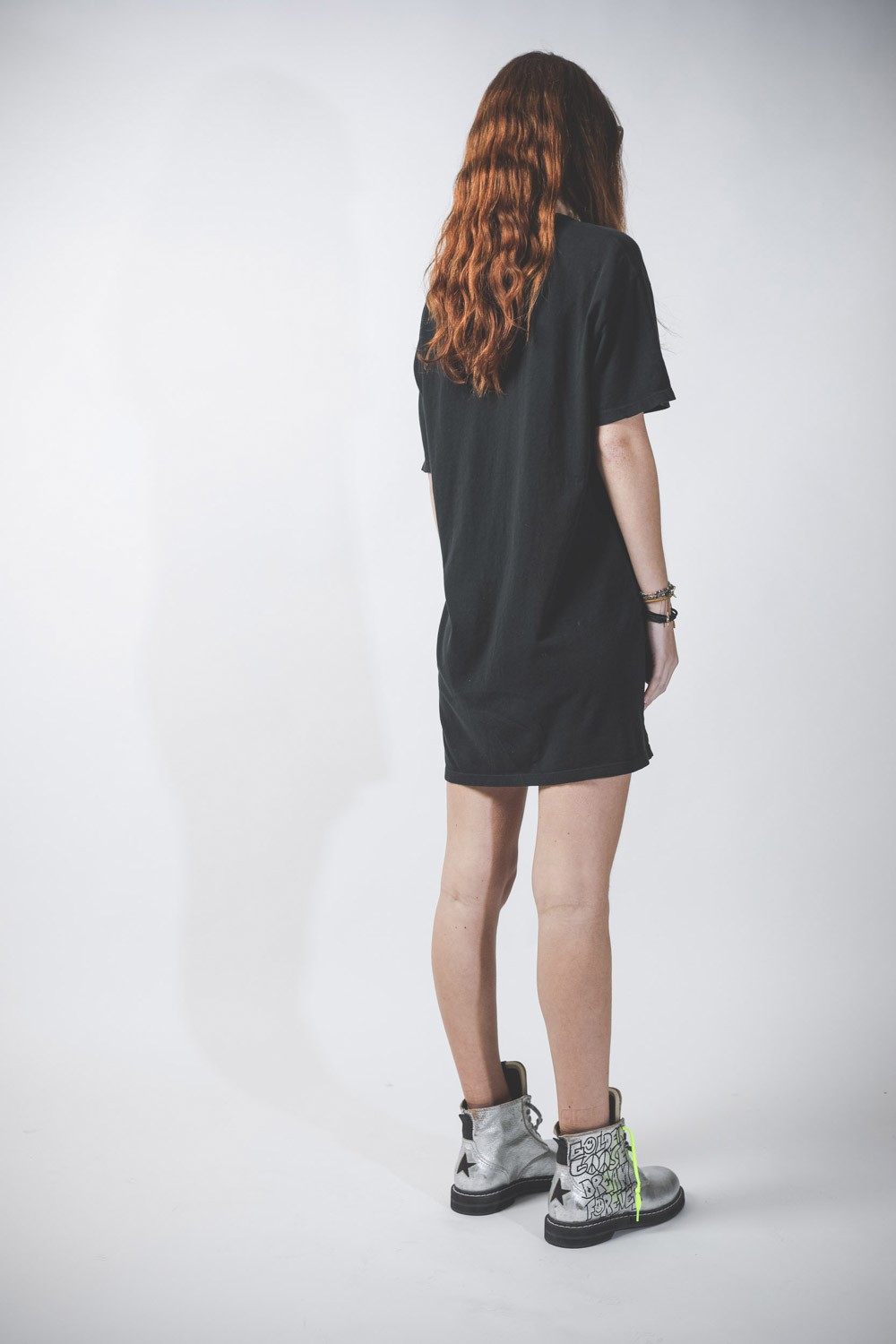 Image du produit Raquel Allegra T-Shirt Dress - Black   - 4