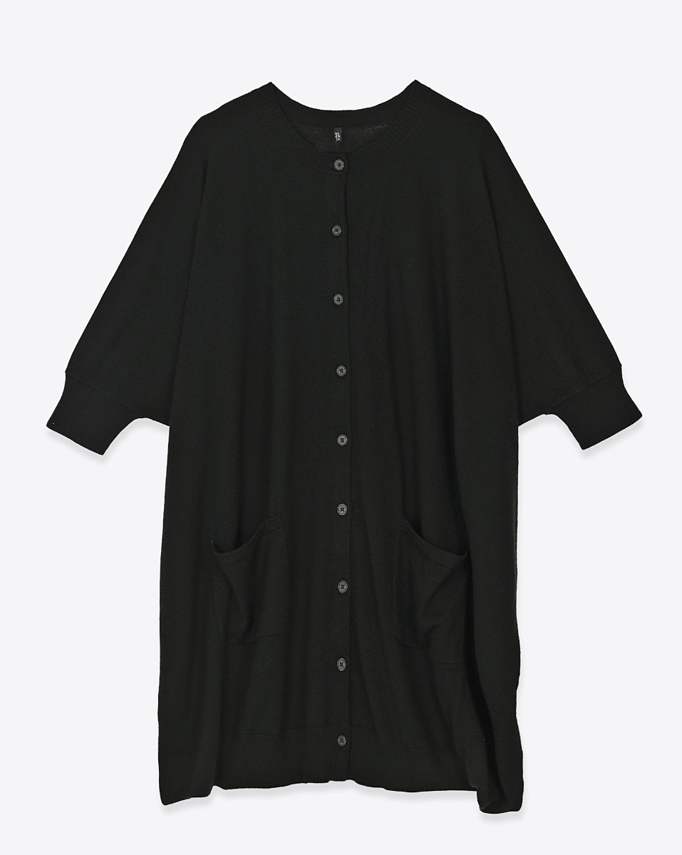 Produit Robe oversize Parachute Cardigan Dress R13 en laine noire. Vue de face.