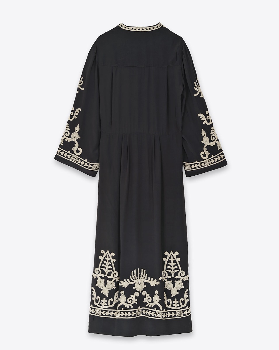 Robe longue Feliana Isabel Marant Etoile en crêpe de viscose noir brodé écru. Vue de dos.