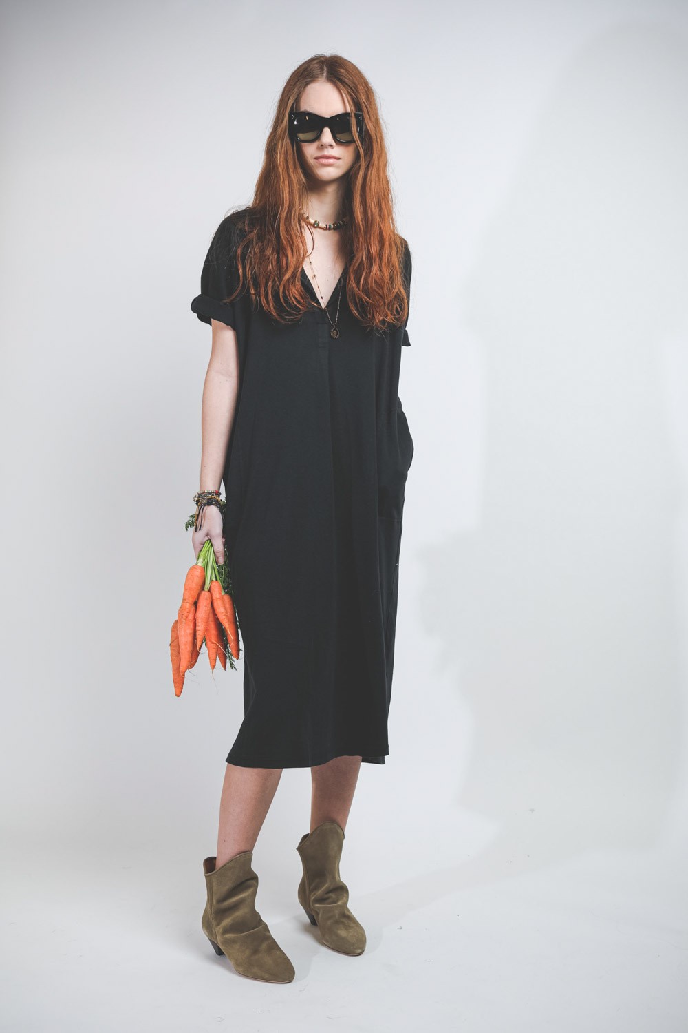 Image du produit Raquel Allegra Henley Dress - Black   - 4