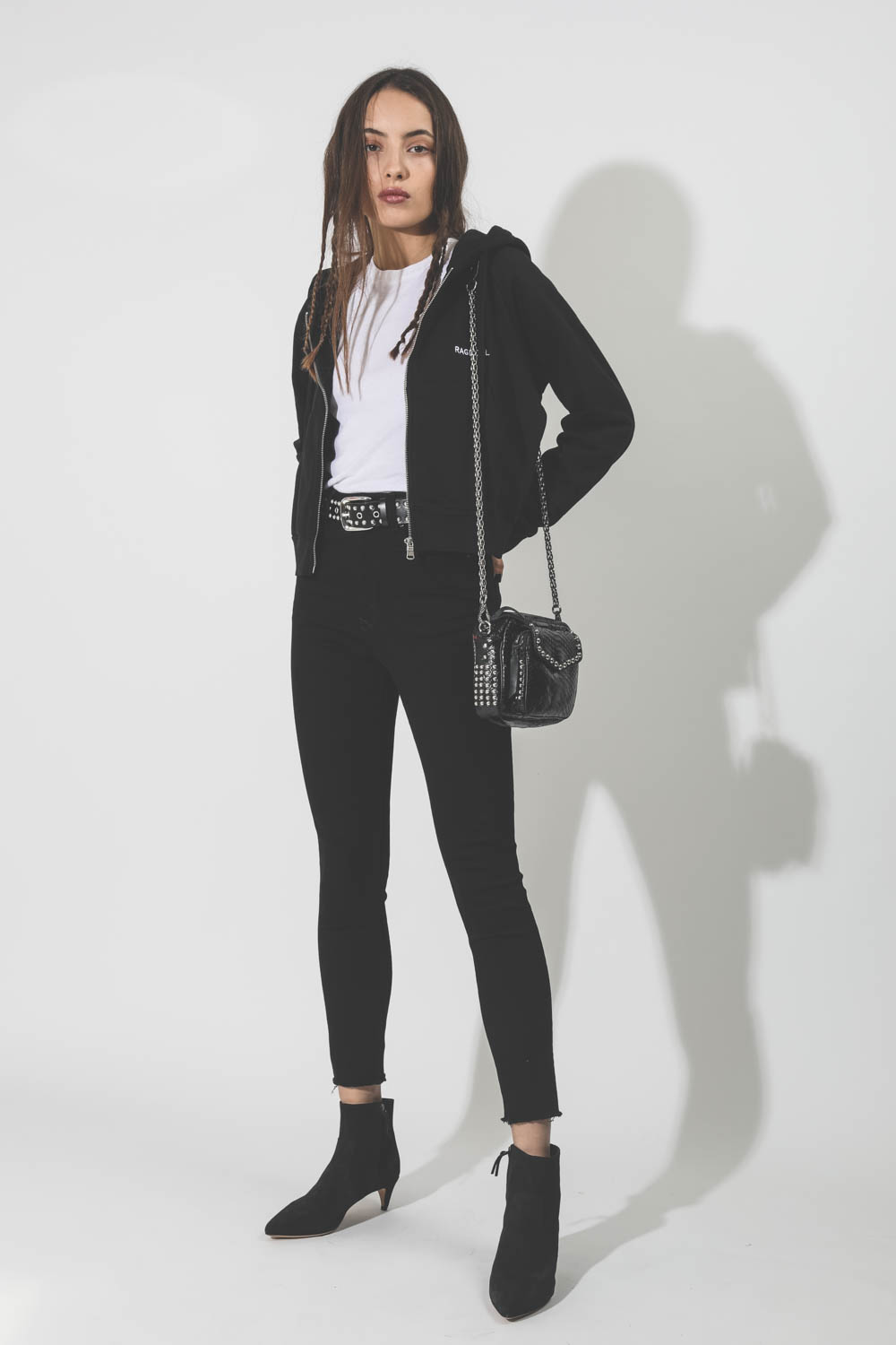 Sac en Python Charly Noir Clous bandoulière chaine argent Claris Virot  