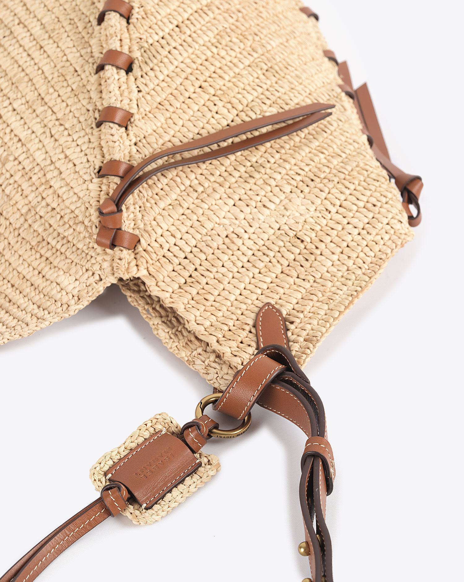 Petit sac Tampa Isabel Marant en raphia naturel et cuir cognac. Détails. 