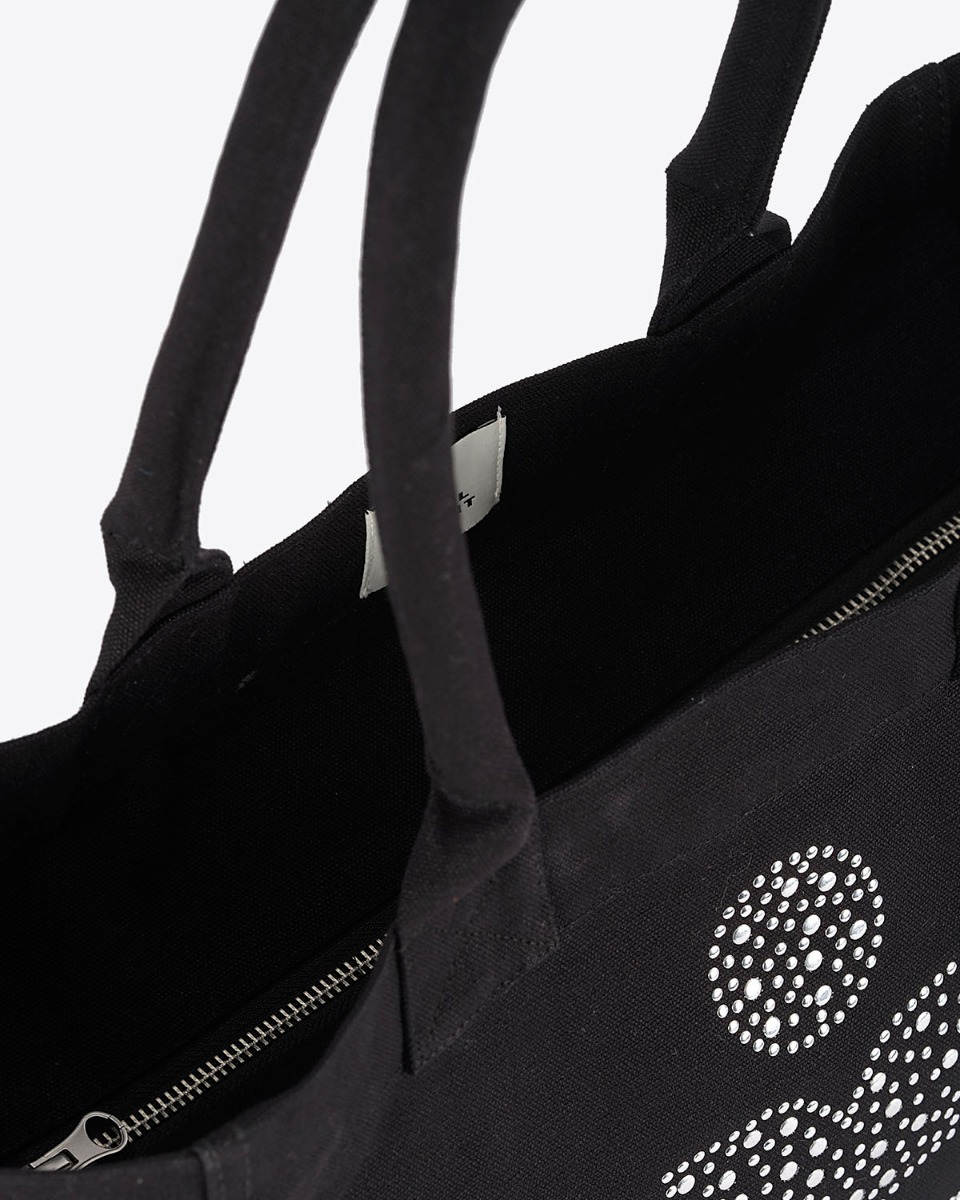 Sac cabas zippé Yenky Isabel Marant en toile de coton avec logo clouté argenté Marant. Détail du zip argenté.