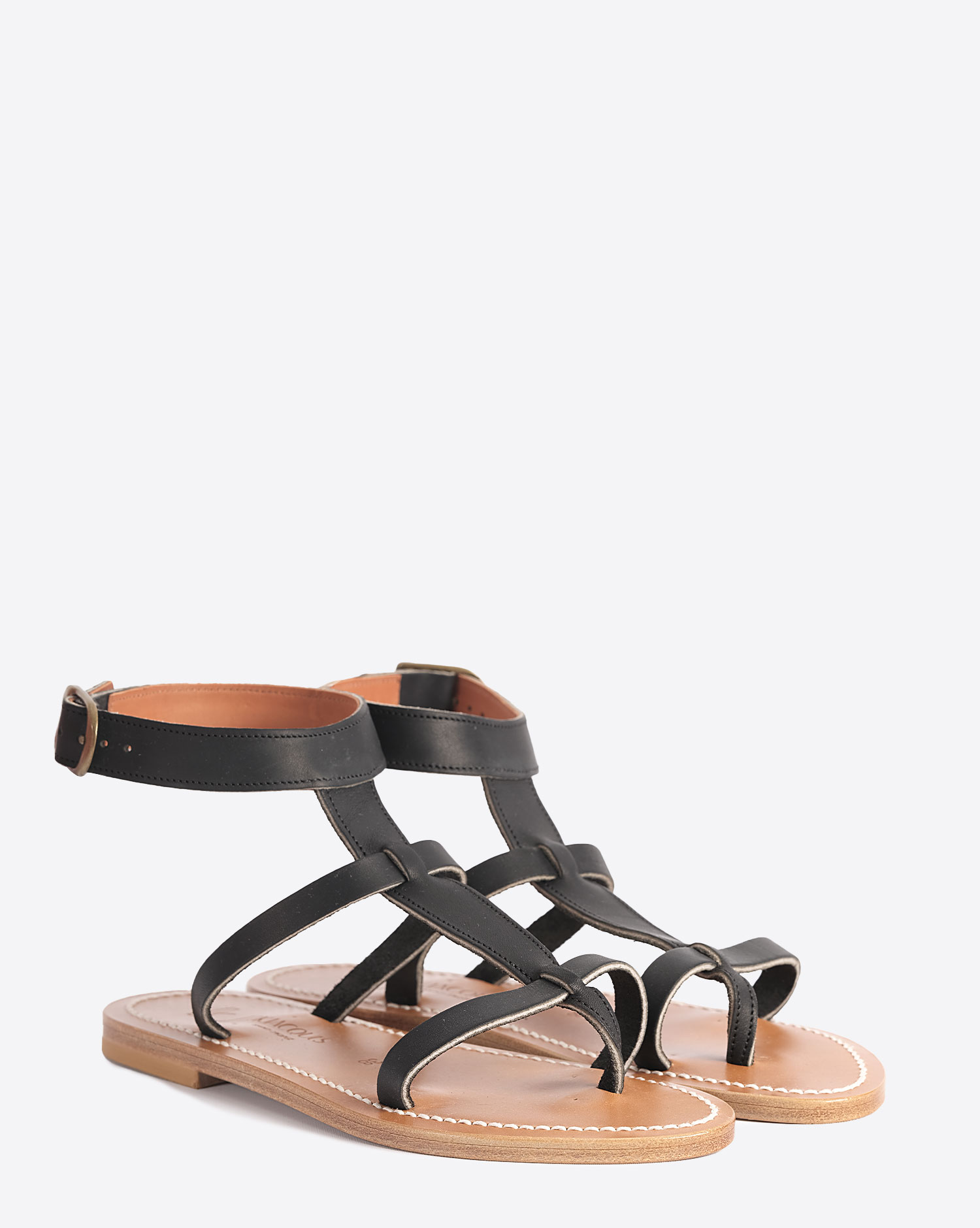Produit Sandales plates Artimon K.Jacques en cuir naturel noir. Vue face.