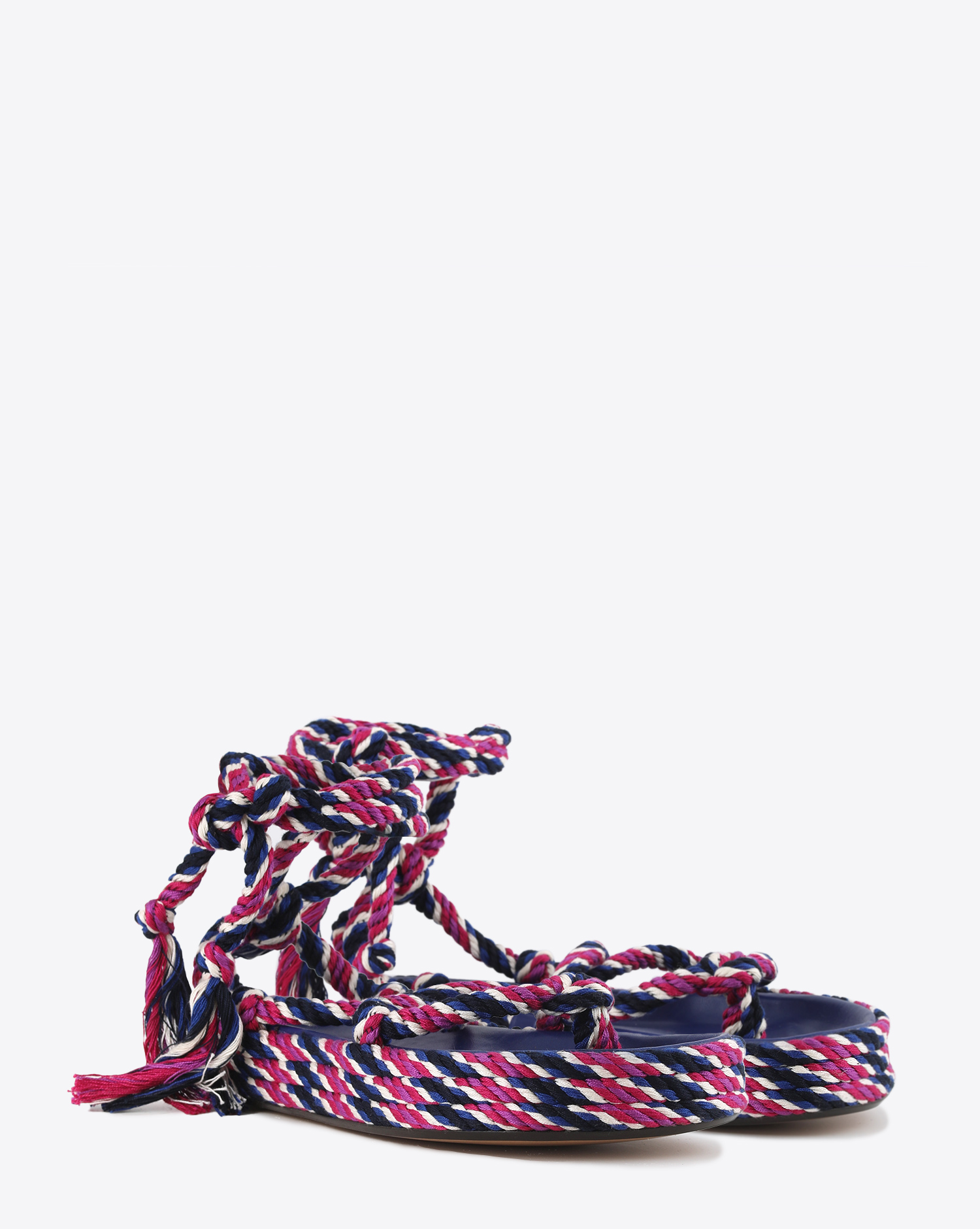 Sandales cordes lien cheville coloris fuchsia Isabel Marant. 
