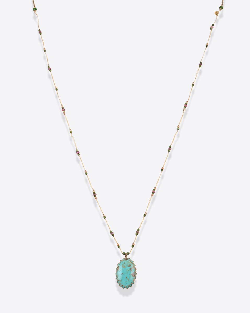 Collier long tib&eacute;tain Sharing turquoise sur lien beige parsem&eacute; de pierres semi-pr&eacute;cieuses, vu de face.
