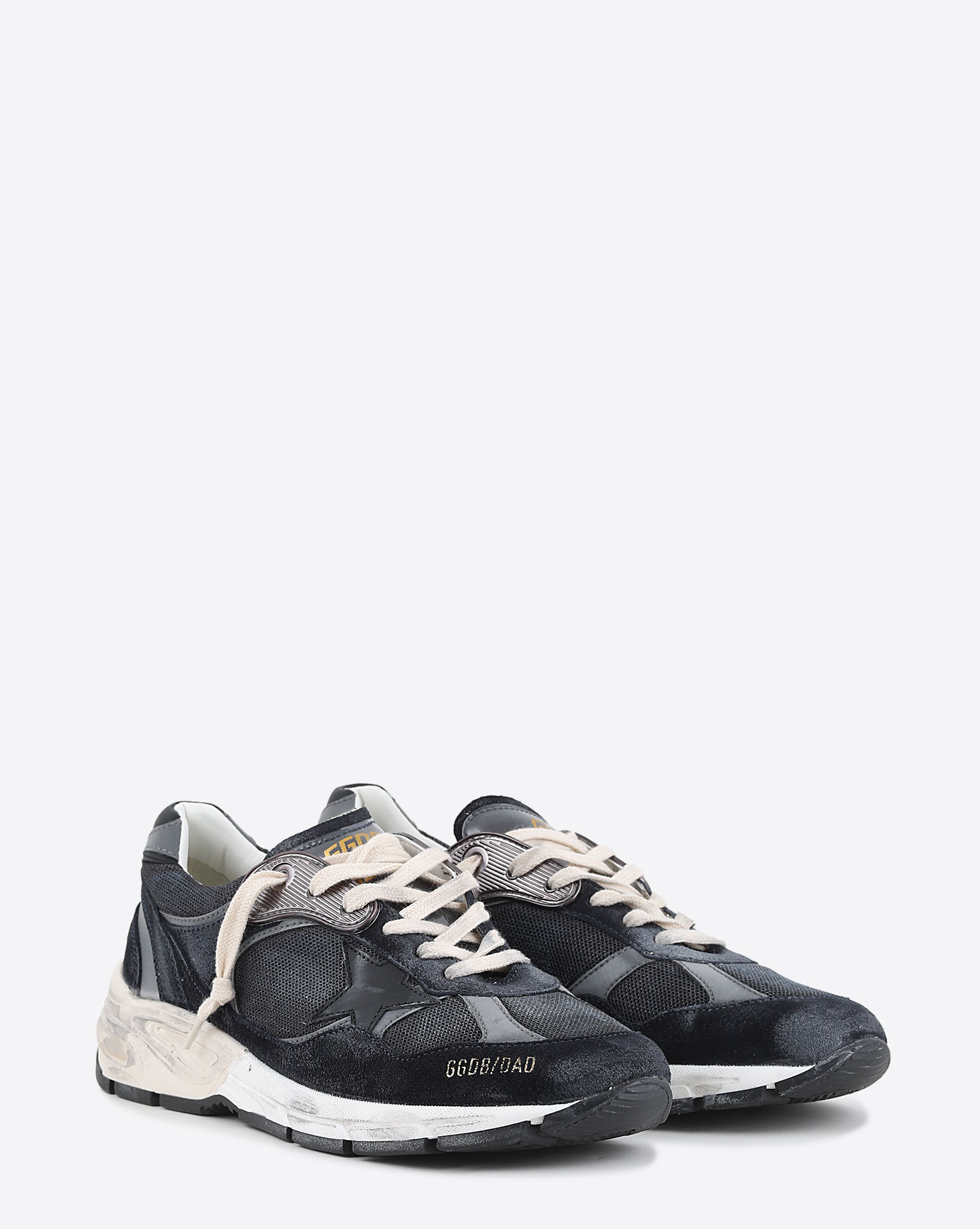 Sneakers Running Dad bleues foncées et grises étoile noir 50580 Golden Goose homme. Vu de face.