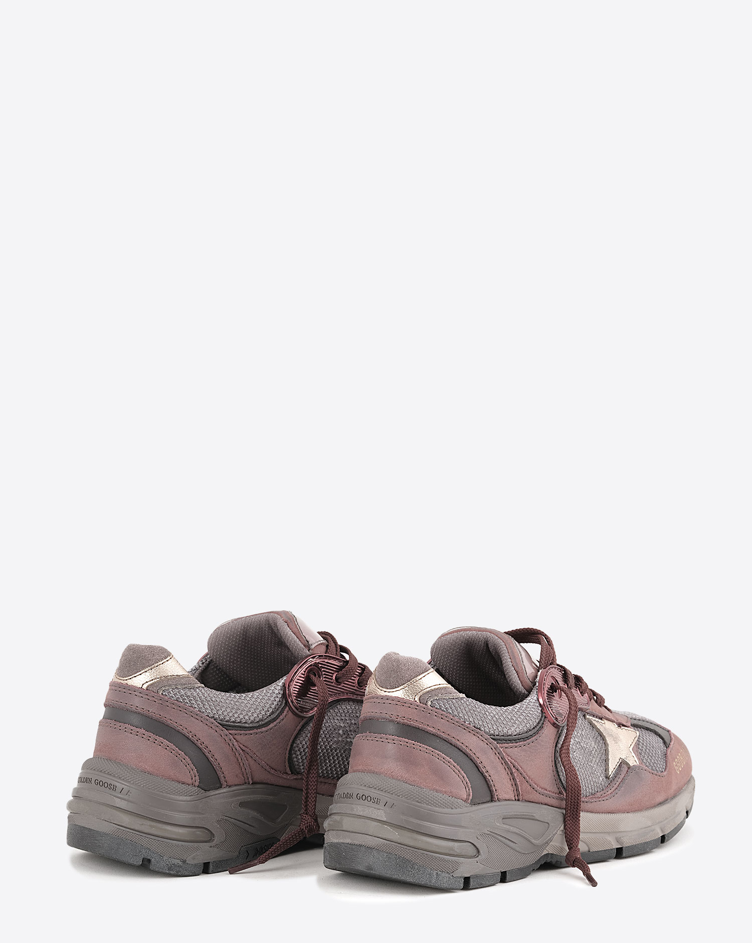 Sneakers Running Dad Golden Goose en cuir bordeaux. Vue dos. 
