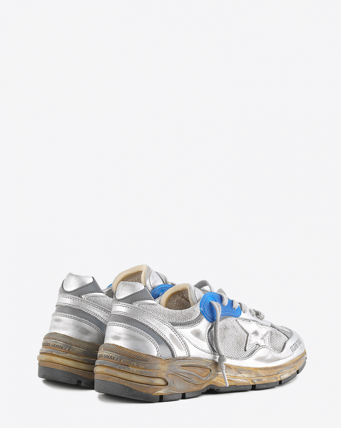 Sneakers running dad white silver 70137 Golden Goose. 