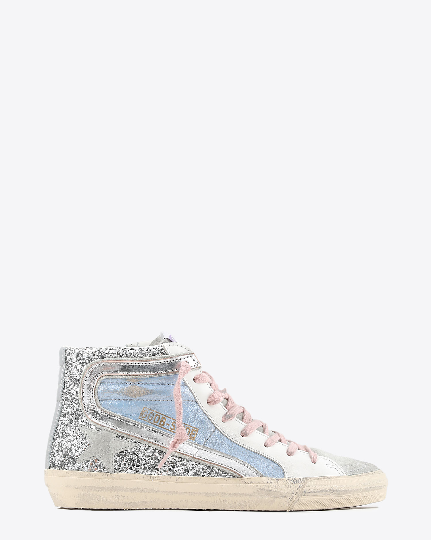 Sneakers montantes Slide 81785 en cuir bleu ciel arrière paillettes argent et lacets roses Golden Goose femme. Profil.