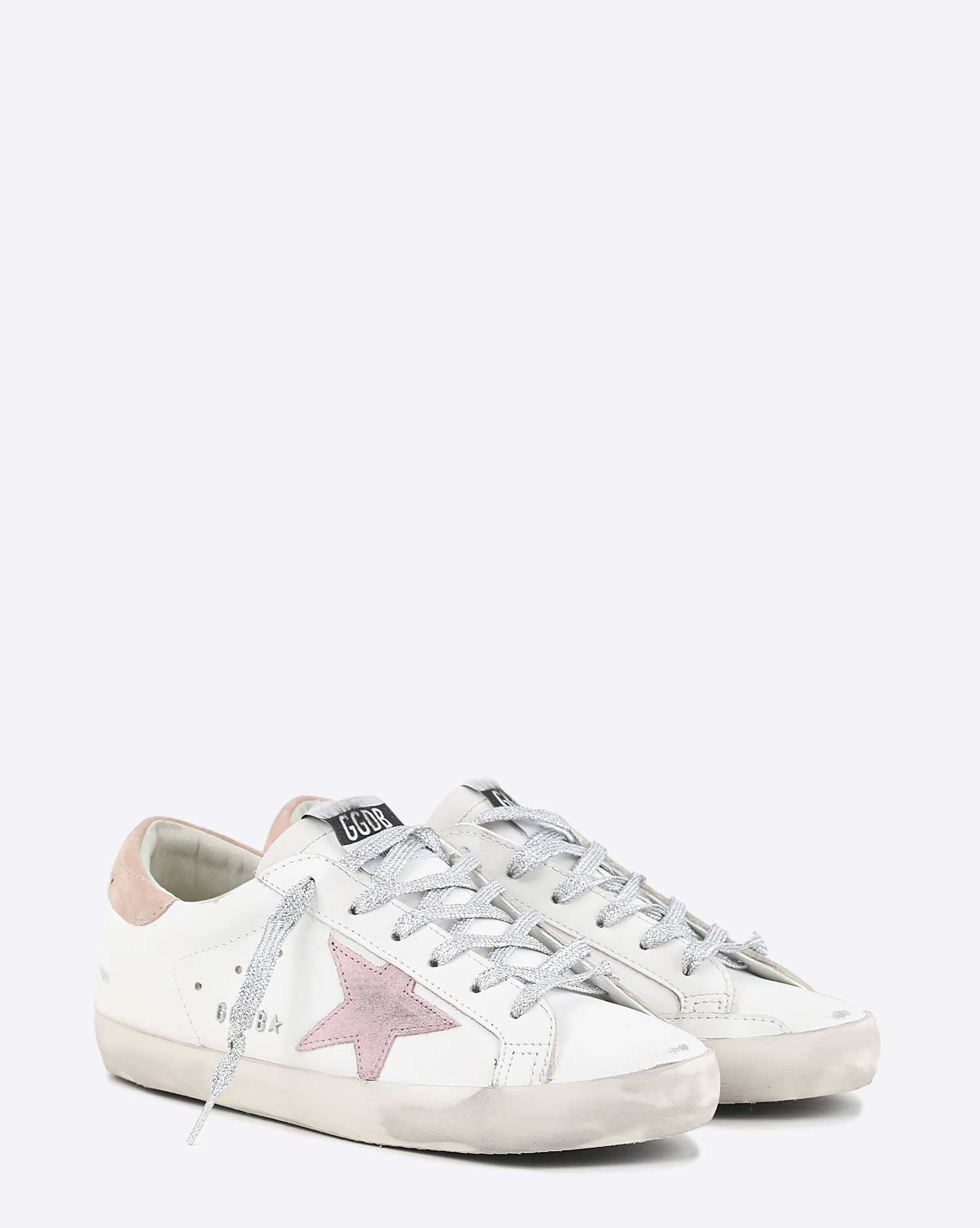 Sneakers Superstar en cuir blanc étoile en cuir suédé rose arrière en cuir suédé nougat 11691 Golden Goose femme. Vu de face.