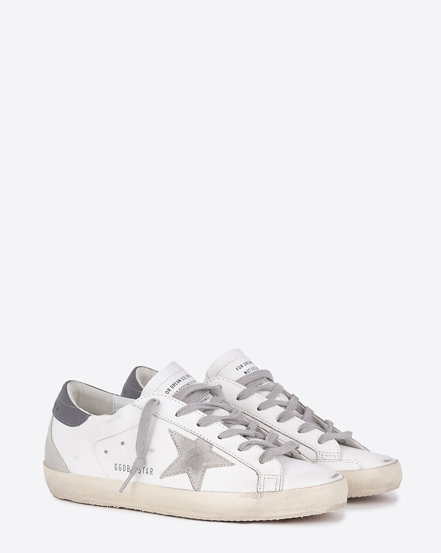 Produit Sneakers en cuir blanc arrière gris foncé étoile en cuir suédé Superstar Golden Goose femme. Face.