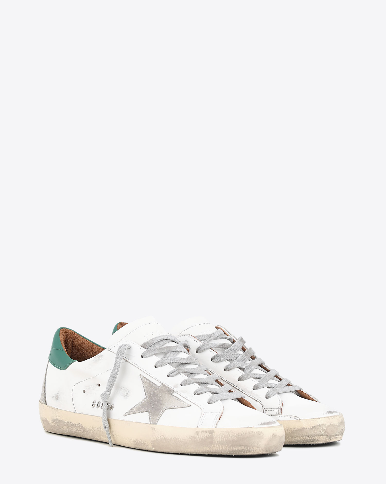 Sneakers Superstar homme en cuir blanc arrière vert Golden Goose. Face.