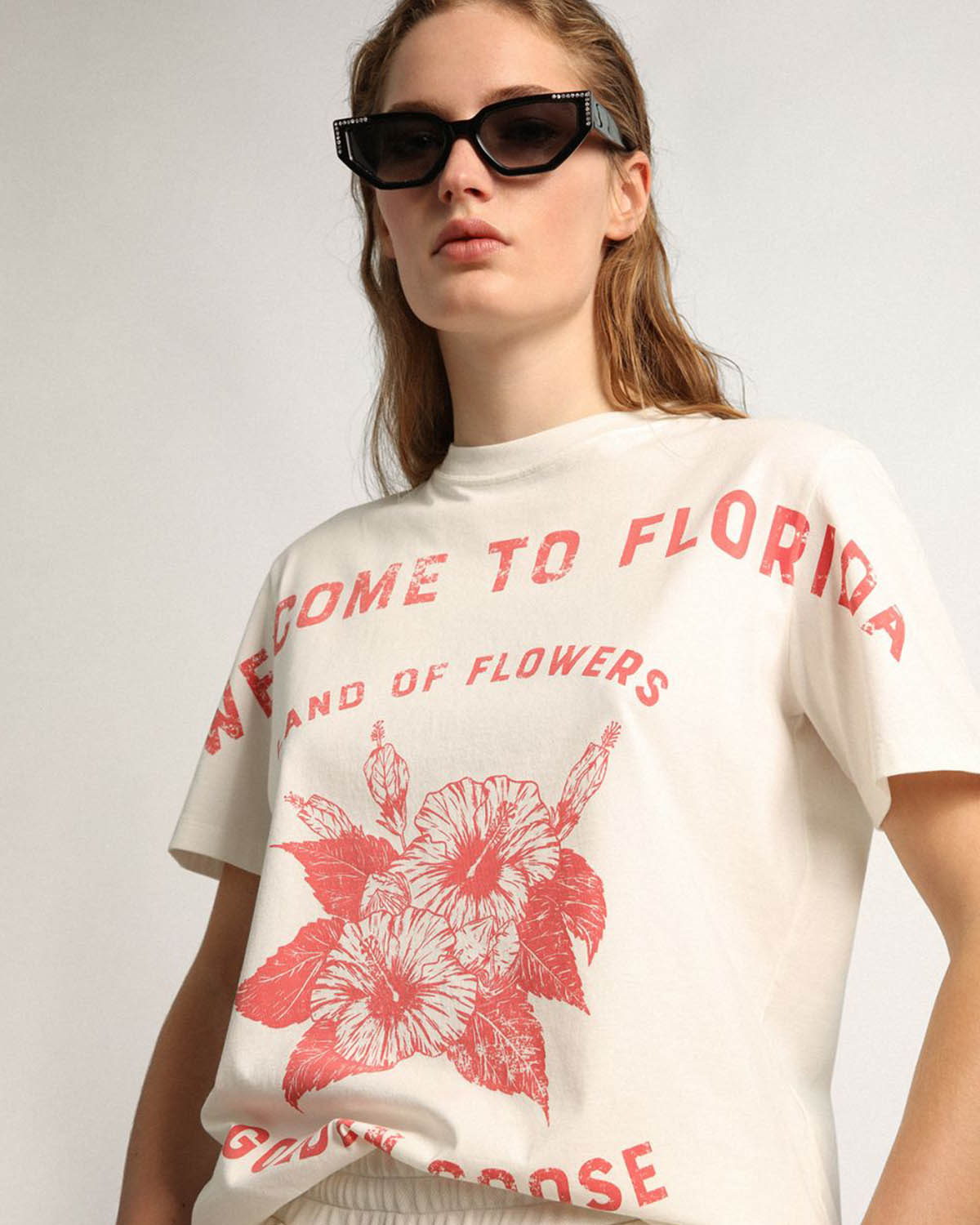 Image du produit Golden Goose Vêtements Collection T-Shirt Welcome To Florida - Vintage White Red 11118 - 2
