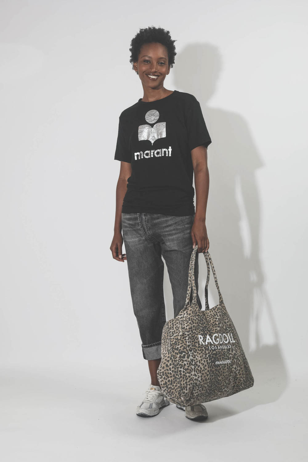 Tee-shirt en lin noir logo argent Zewel Isabel Marant Etoile. 
Porté .