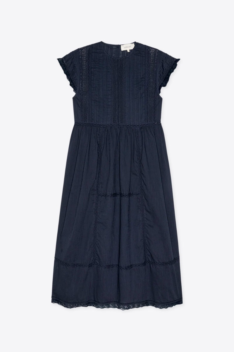 Robe longue Sonnet The Great en coton et dentelle marine. Vue de face.