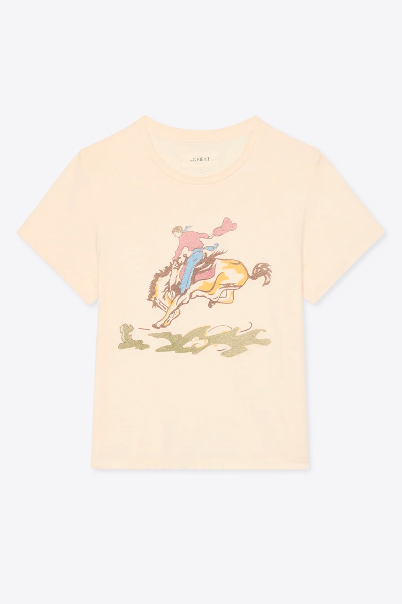 Tee-shirt Little Tee Rider The Great en coton &eacute;cru s&eacute;rigraphie cavalier sur son cheval, vu de face.