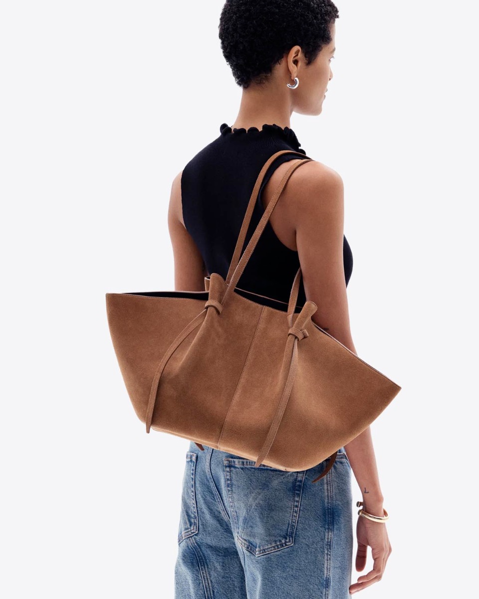 Sac Mochi large Yuzefi cuir su&eacute;d&eacute; Cognac, port&eacute; &eacute;paule.