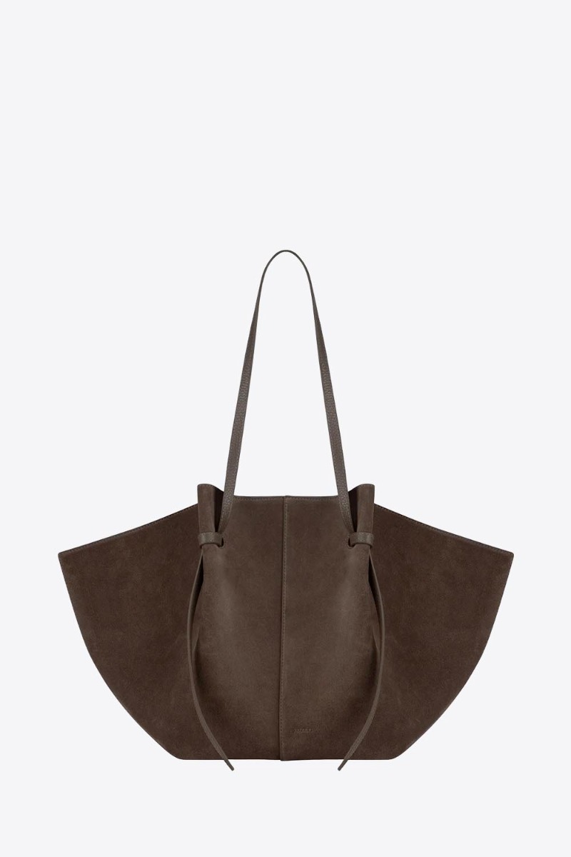 Sac cabas Mochi large Yuzefi cuir su&eacute;d&eacute; Nutmeg (marron), vue de face.